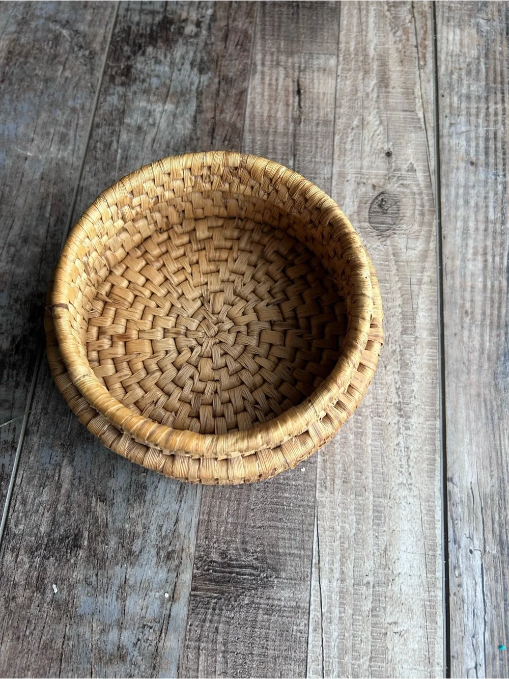 Handwoven Round Trinket Basket - Natural Tan